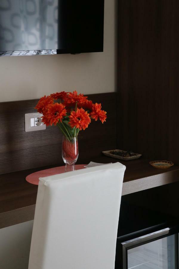 Sorrento Coast Suites B&B Bagian luar foto